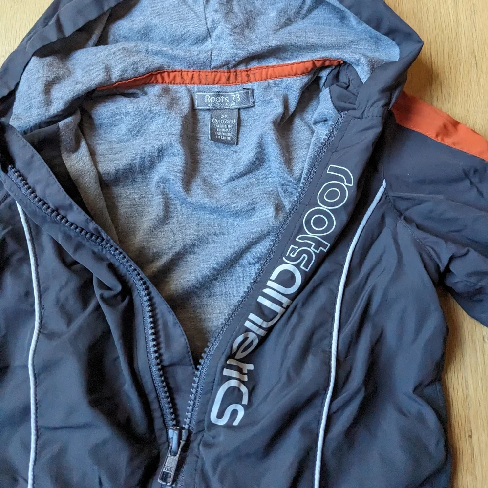 Roots Full Zip jacket size 2t